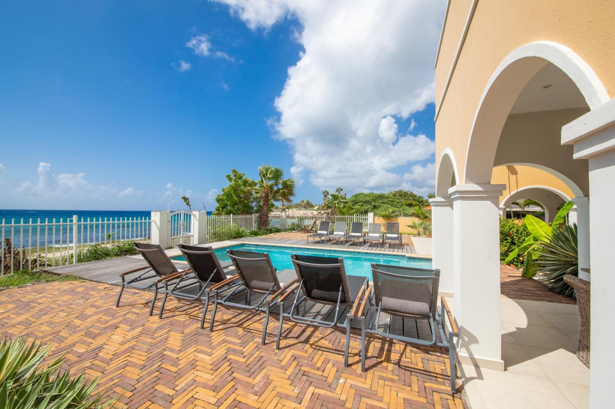 Atlantis Beach House Виллемстад Экстерьер фото
